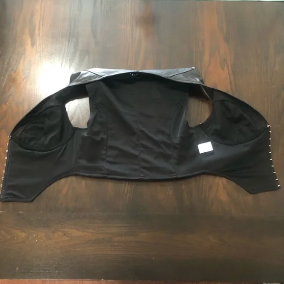 AKIRA Black AYLA Faux Leather Corset Crop Top size Medium moto biker-core goth - Picture 13 of 16